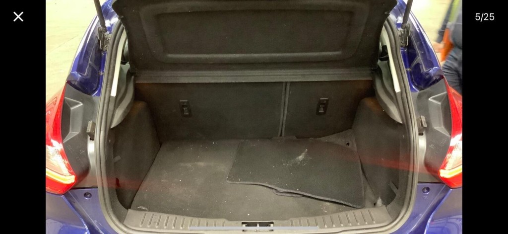 View FORD FOCUS 1.6 TDCi Zetec S