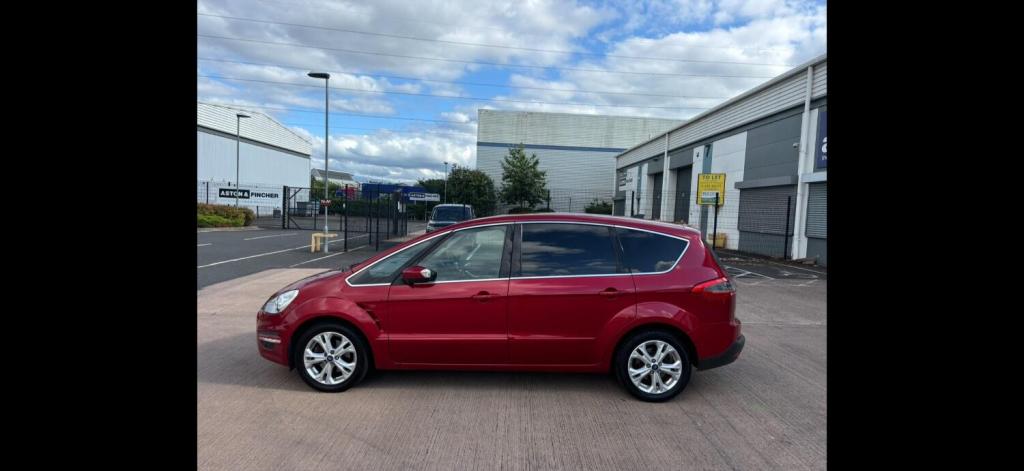 View FORD S-MAX 2.0 TDCi Titanium