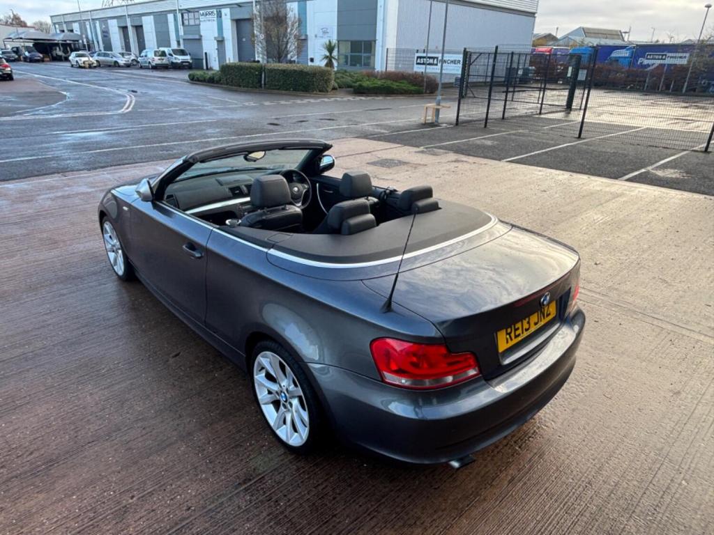BMW 1 SERIES