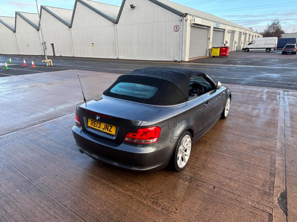 BMW 1 SERIES