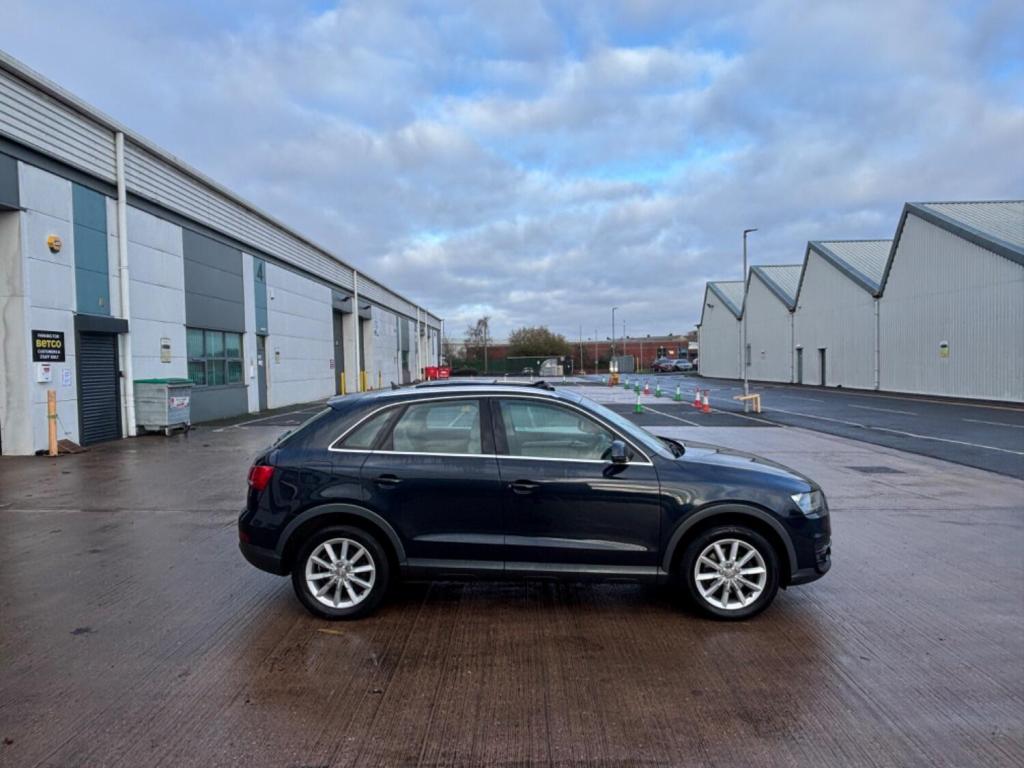 View AUDI Q3 2.0 TDI SE