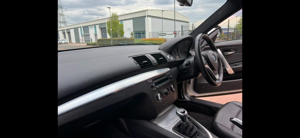 View BMW 1 SERIES 2.0 118d Exclusive Edition Coupe