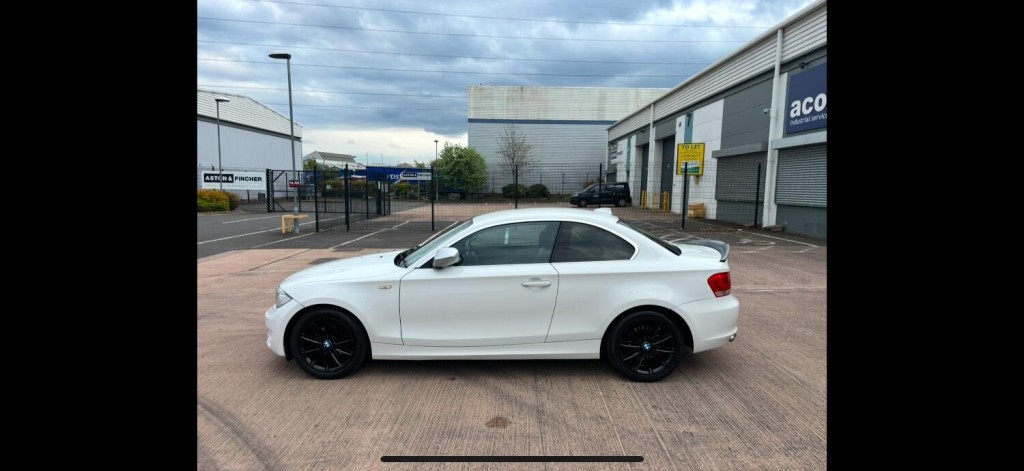 View BMW 1 SERIES 2.0 118d Exclusive Edition Coupe