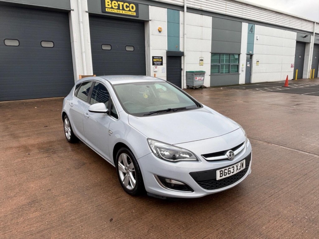 View VAUXHALL ASTRA 1.6 16v SRi