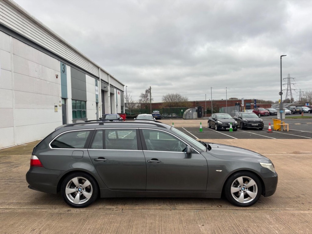 View BMW 5 SERIES 2.5 523i SE Touring