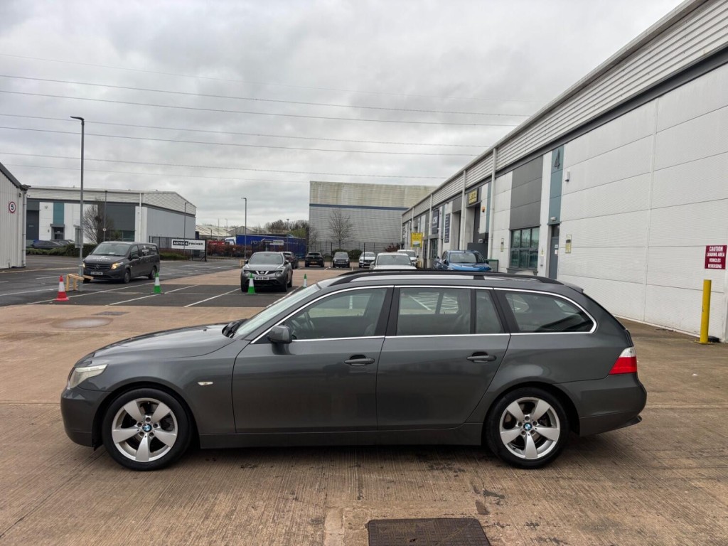 View BMW 5 SERIES 2.5 523i SE Touring