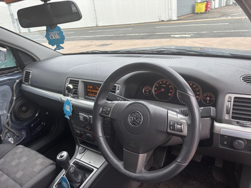 VAUXHALL VECTRA