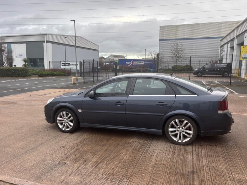 View VAUXHALL VECTRA 1.8 VVT SRi 5dr