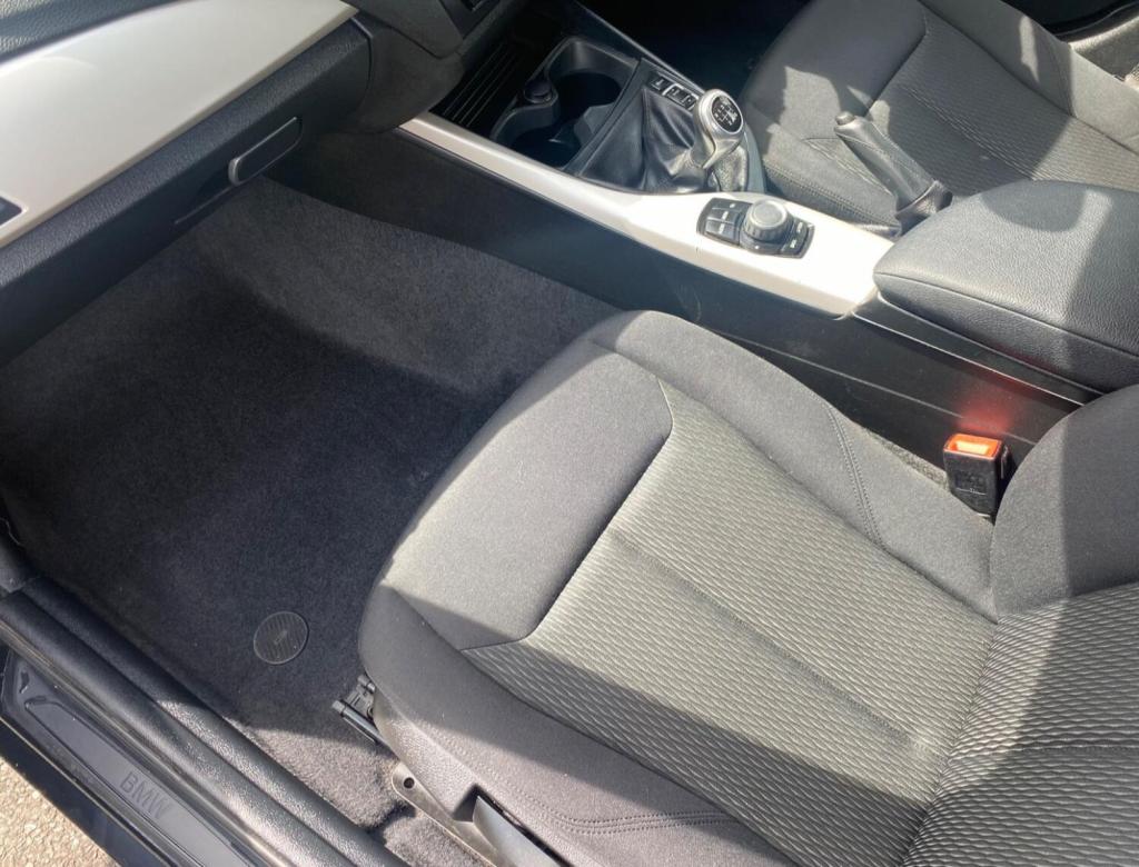 View BMW 1 SERIES 1.6 116d EfficientDynamics 5-door