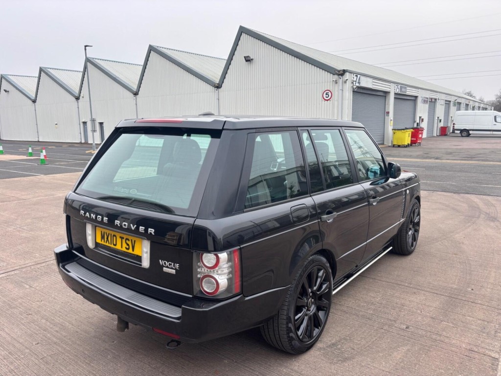 View LAND ROVER RANGE ROVER 3.6 TD V8 Vogue