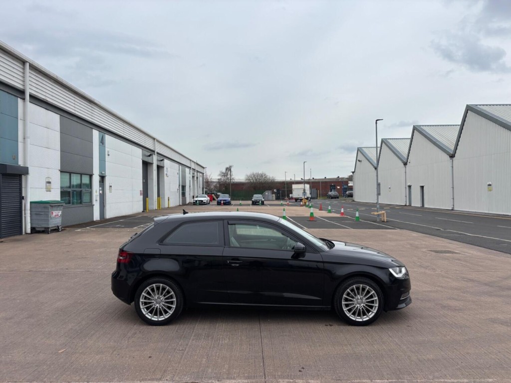 View AUDI A3 2.0 TDI SE