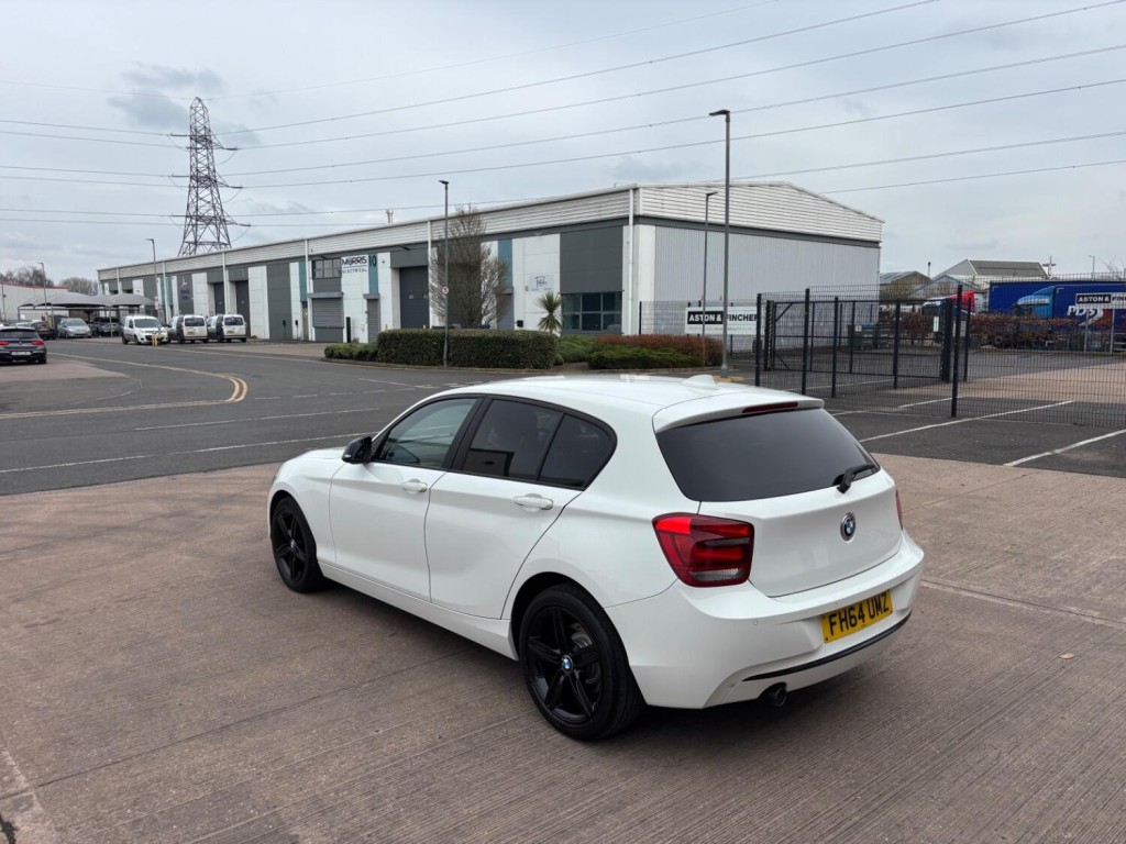 BMW 1 SERIES