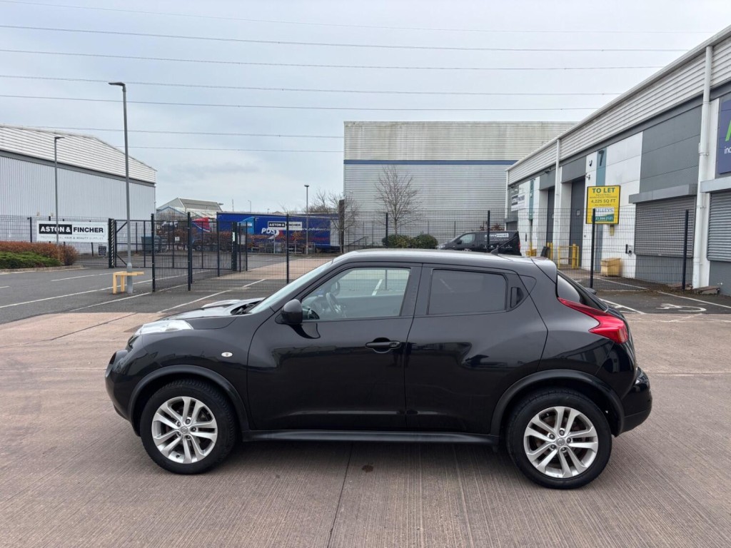 NISSAN JUKE