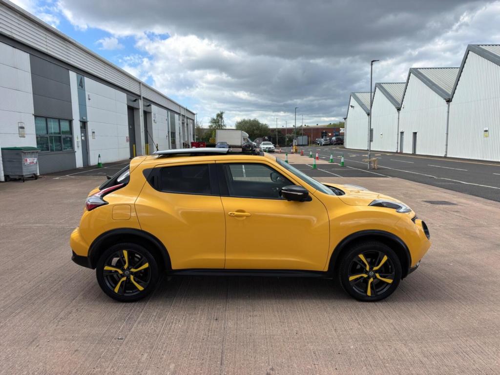 View NISSAN JUKE 1.5 dCi 8v Tekna