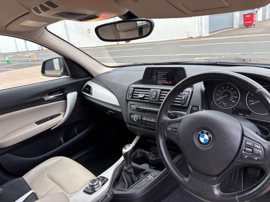 BMW 1 SERIES