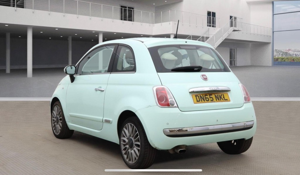 View FIAT 500 1.2 500 1.2 69hp Lounge 2015