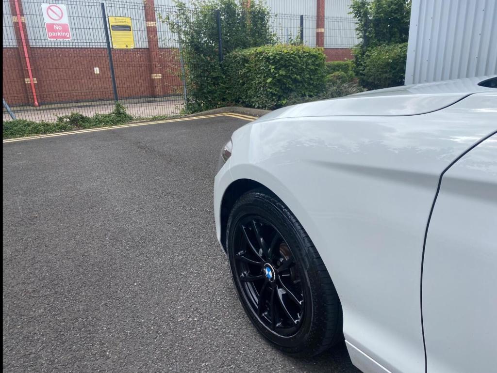 View BMW 1 SERIES 1.6 116d EfficientDynamics 5-door
