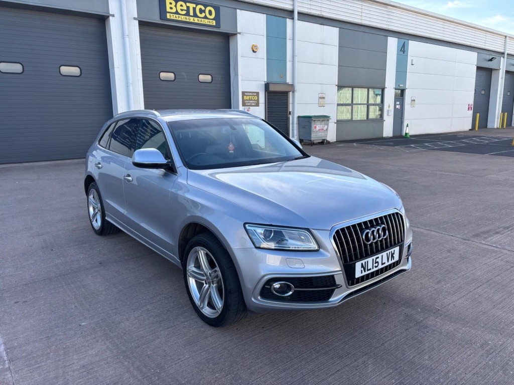 View AUDI Q5 2.0 TDI S line Plus
