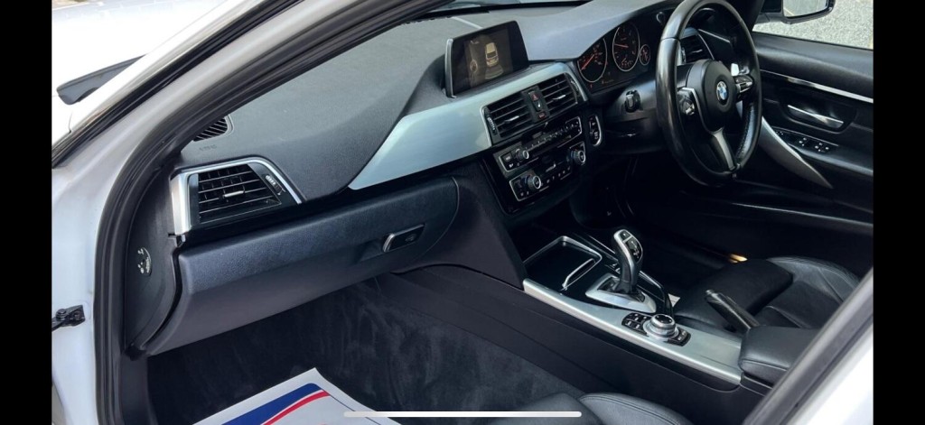 View BMW 3 SERIES 2.0 320d M Sport Saloon