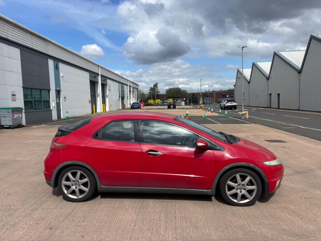 View HONDA CIVIC 1.8 i-VTEC EX