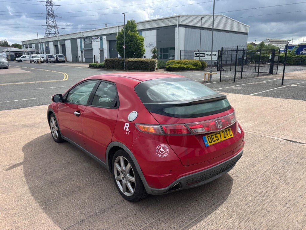 View HONDA CIVIC 1.8 i-VTEC EX