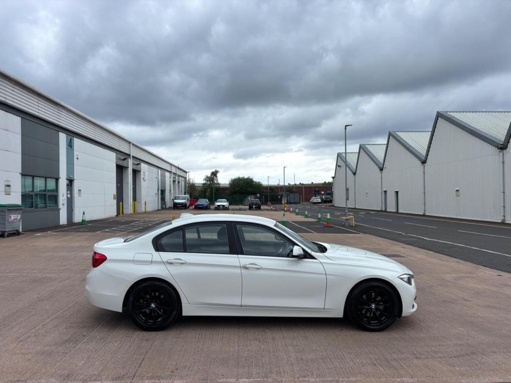 View BMW 3 SERIES 2.0 320d SE Saloon
