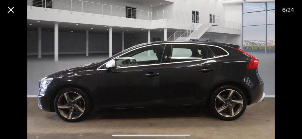 VOLVO V40
