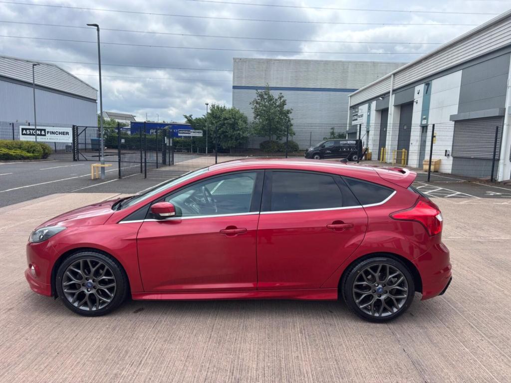 FORD FOCUS