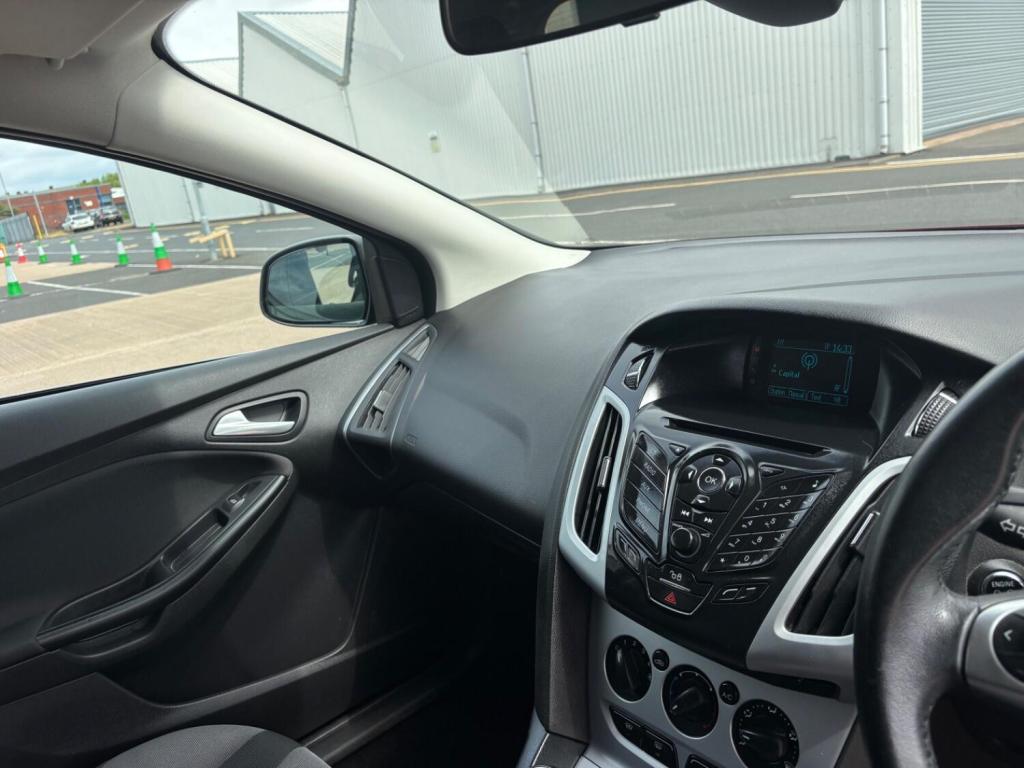 FORD FOCUS