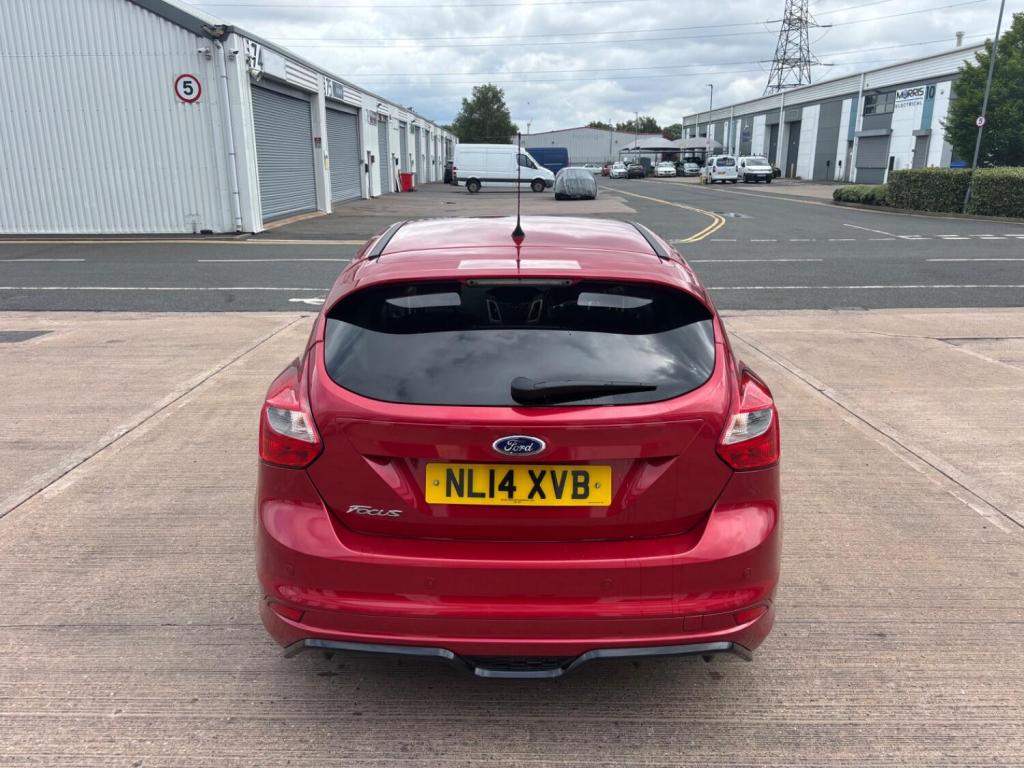 FORD FOCUS
