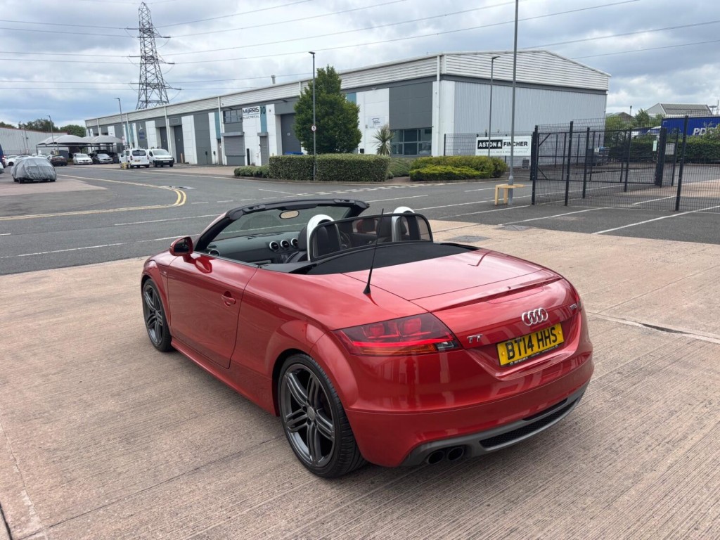 AUDI TT