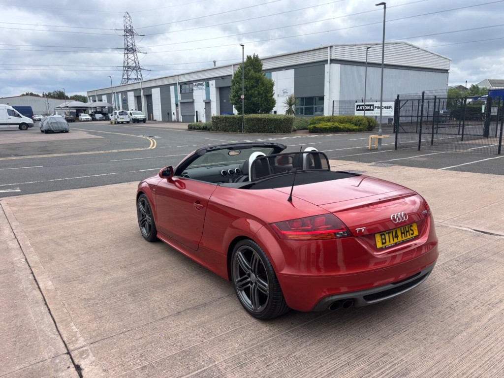 AUDI TT