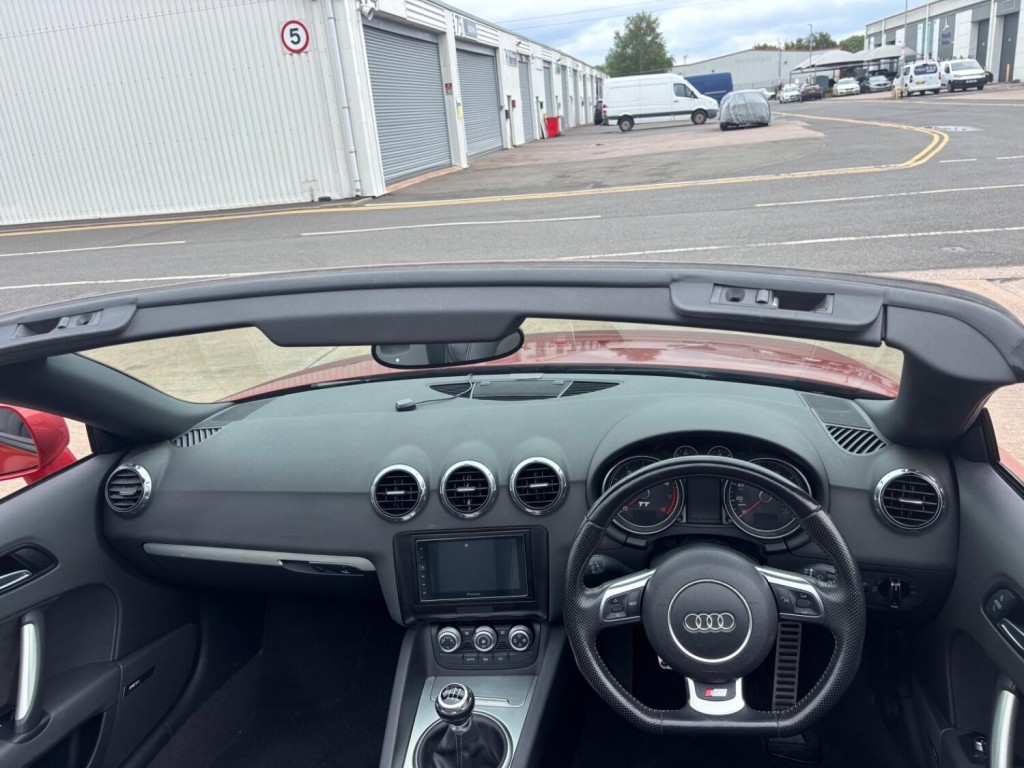 AUDI TT