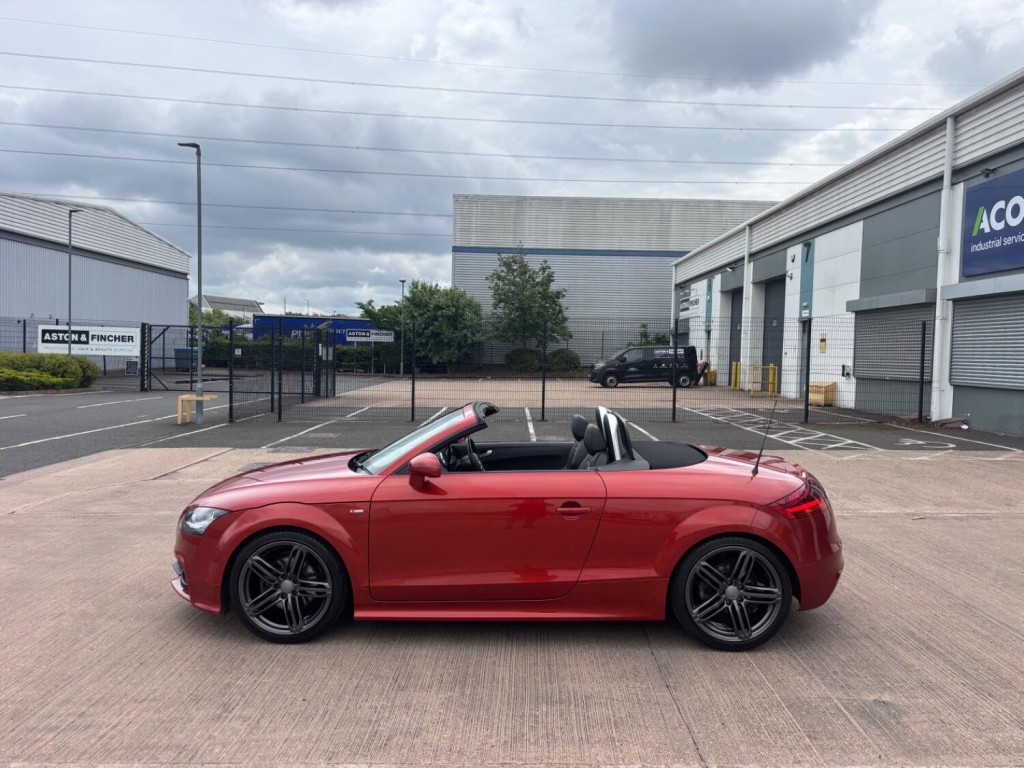 AUDI TT