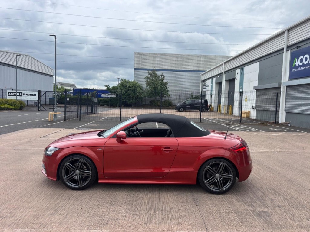 AUDI TT