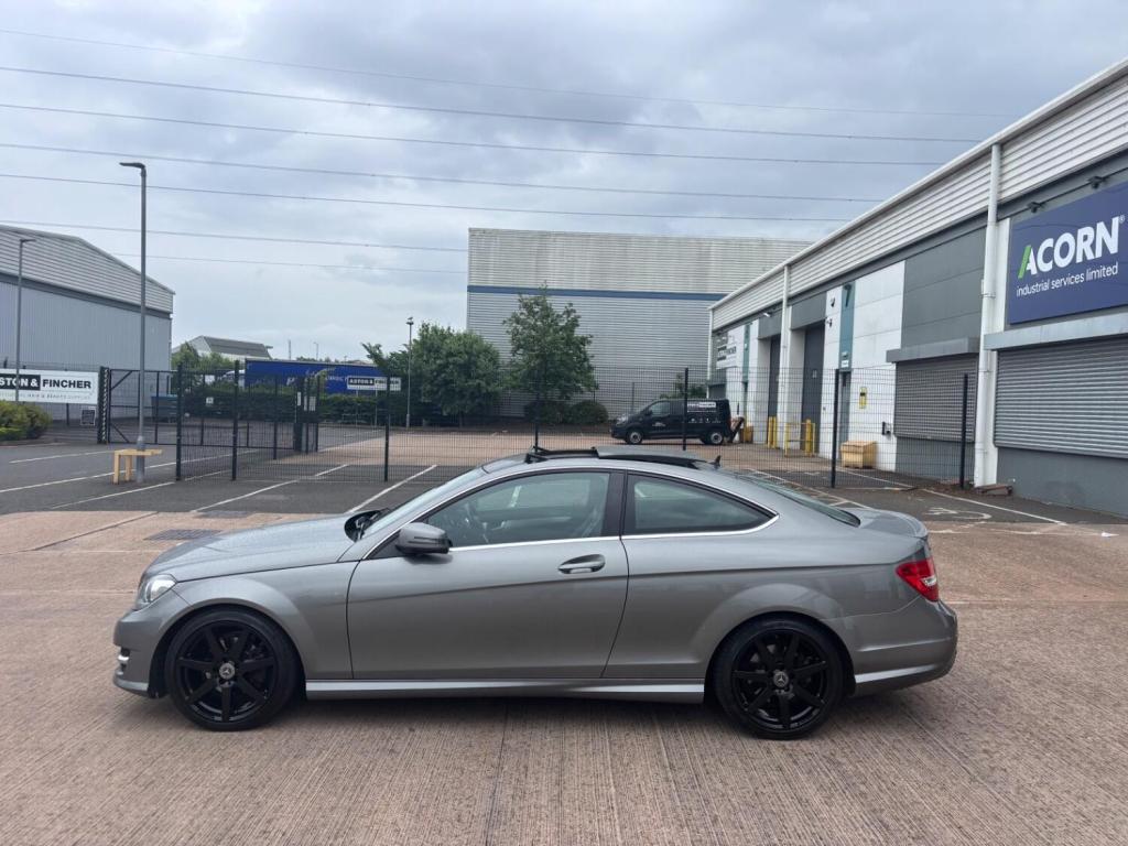 MERCEDES-BENZ C CLASS