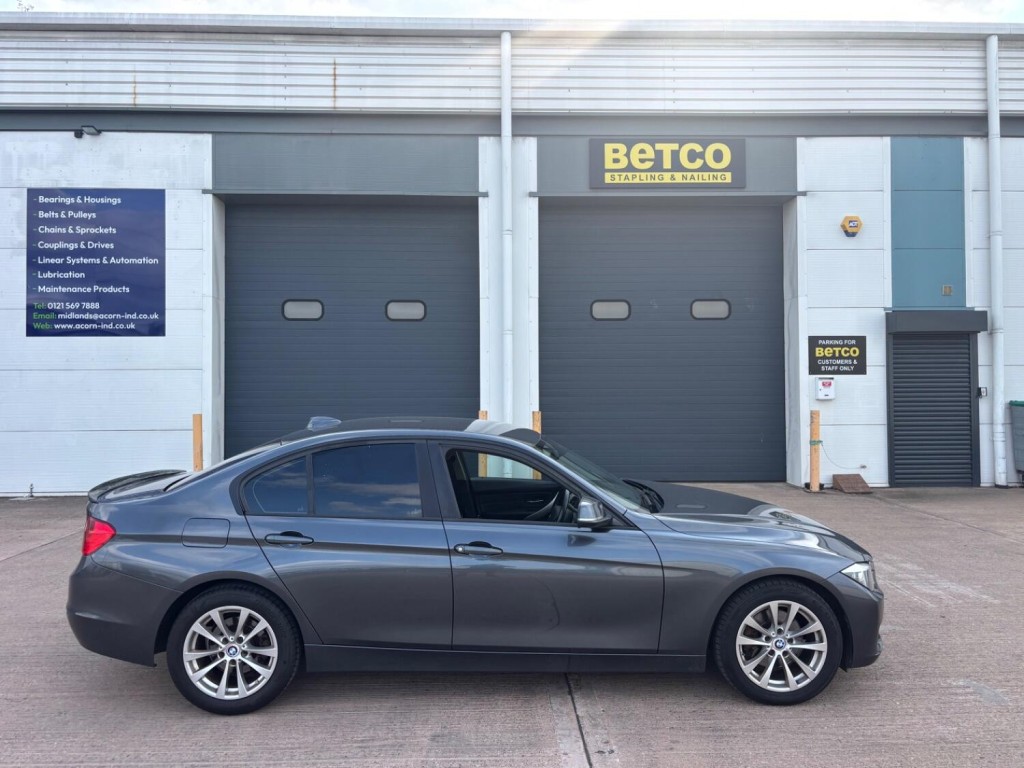 View BMW 3 SERIES 2.0 320d SE Saloon