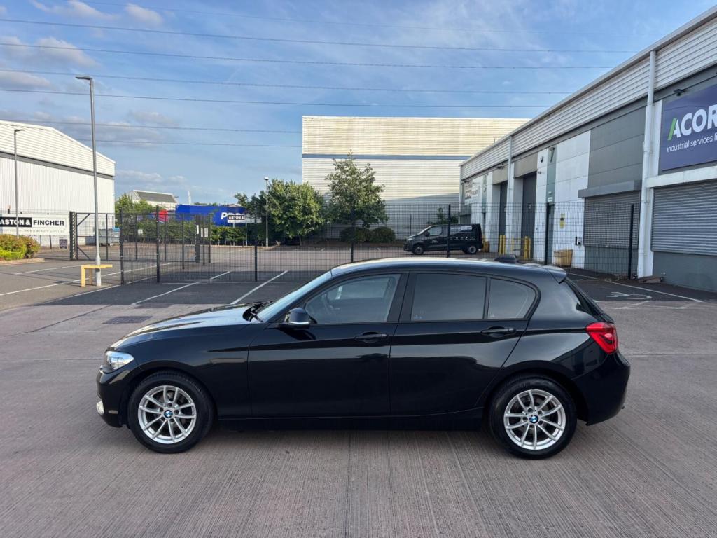 BMW 1 SERIES