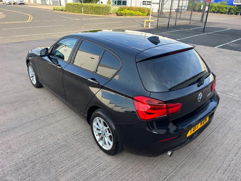 BMW 1 SERIES