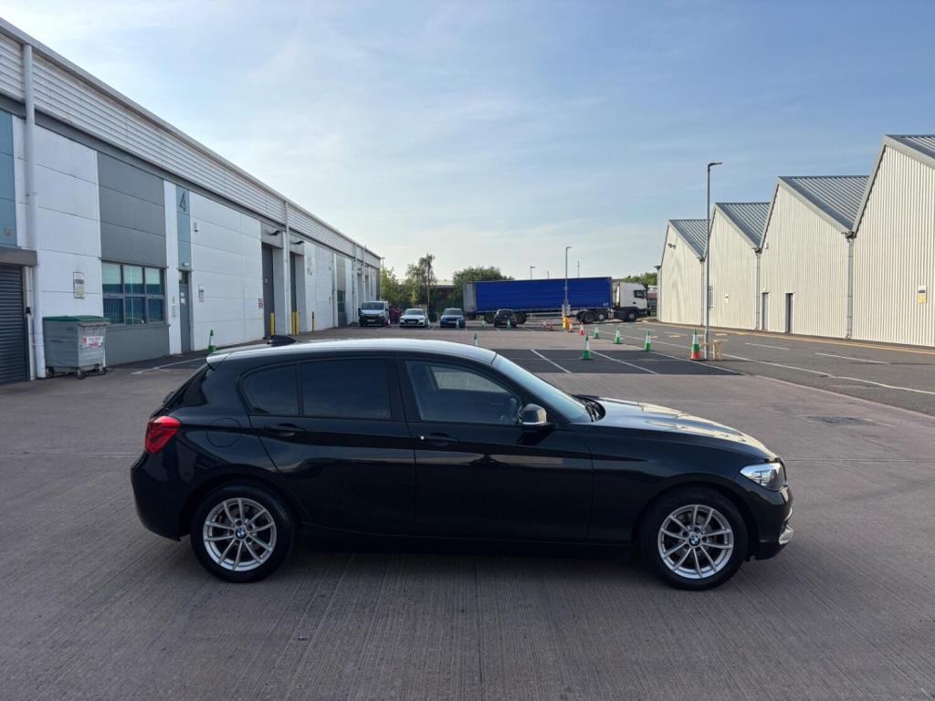 BMW 1 SERIES