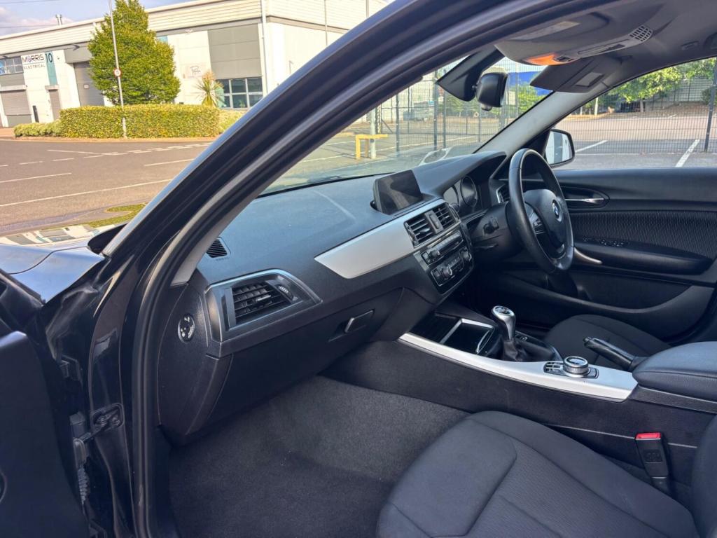 BMW 1 SERIES