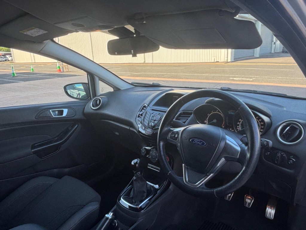 FORD FIESTA