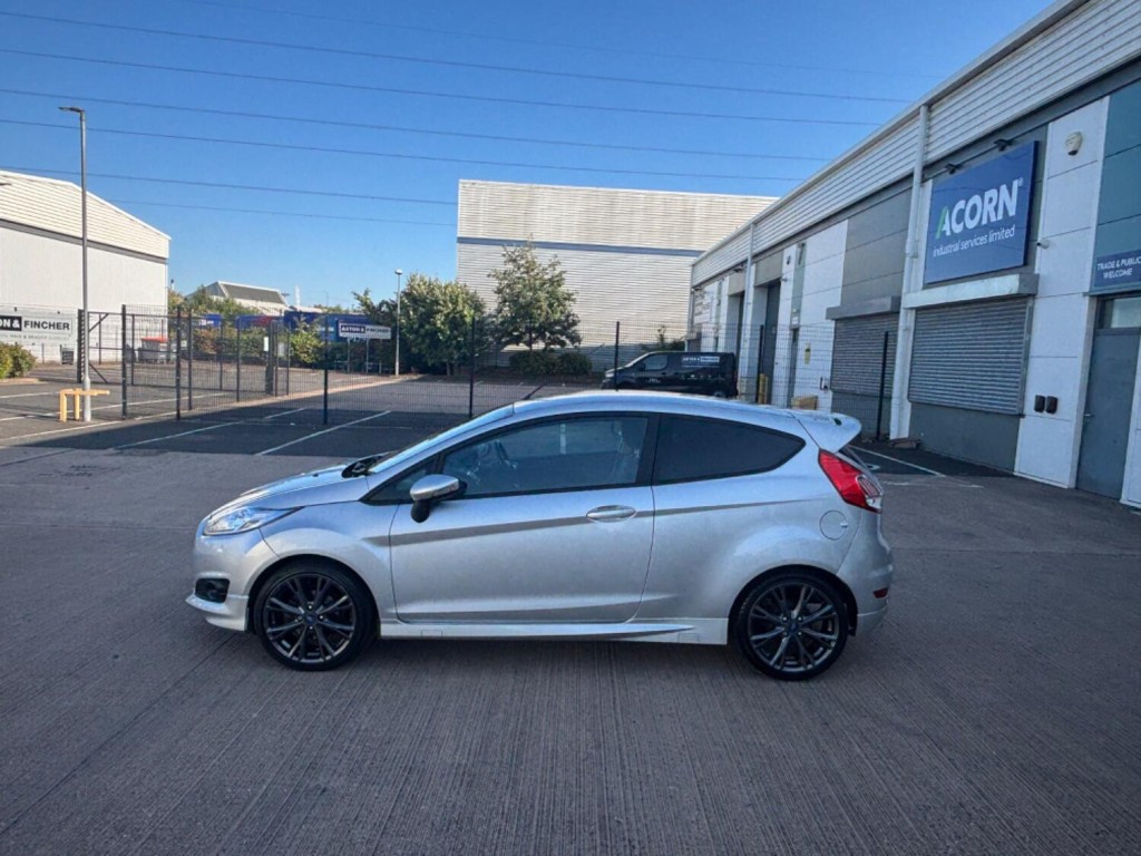 FORD FIESTA