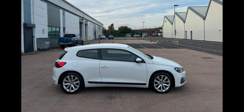 View VOLKSWAGEN SCIROCCO 1.4 TSI BlueMotion Tech