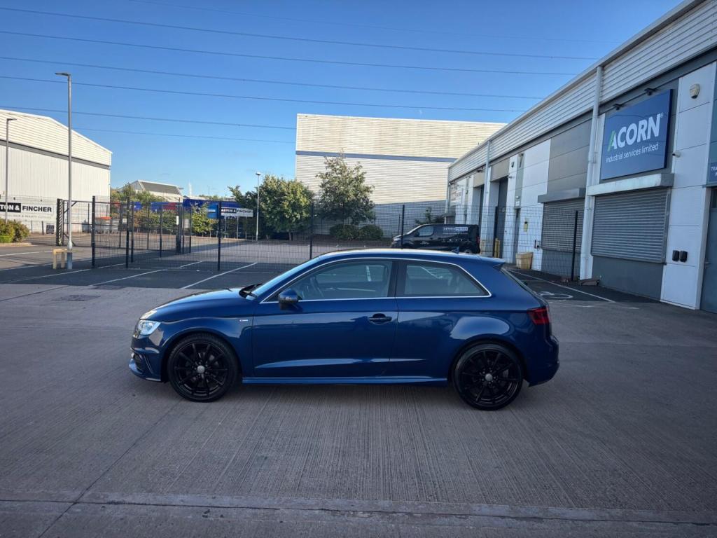 View AUDI A3 1.6 TDI S line