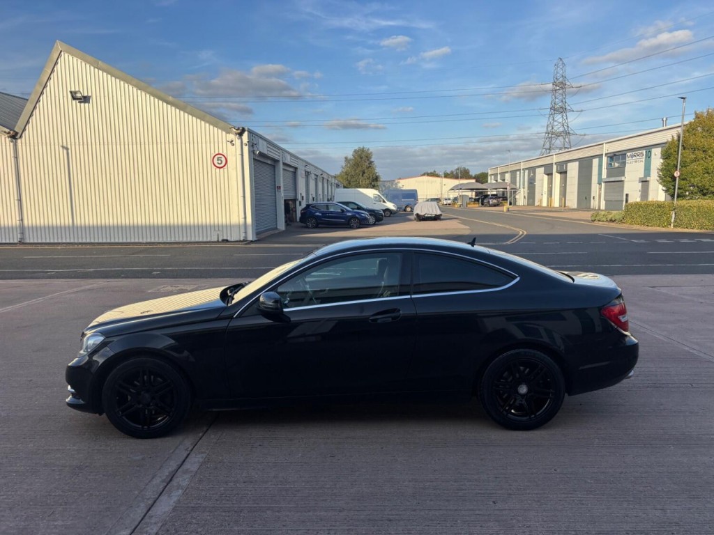 View MERCEDES-BENZ C CLASS 2.1 C220 CDI Executive SE