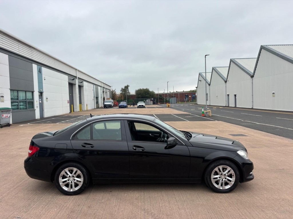 View MERCEDES-BENZ C CLASS 2.1 C220 CDI Executive SE