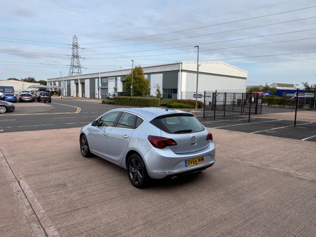 VAUXHALL ASTRA