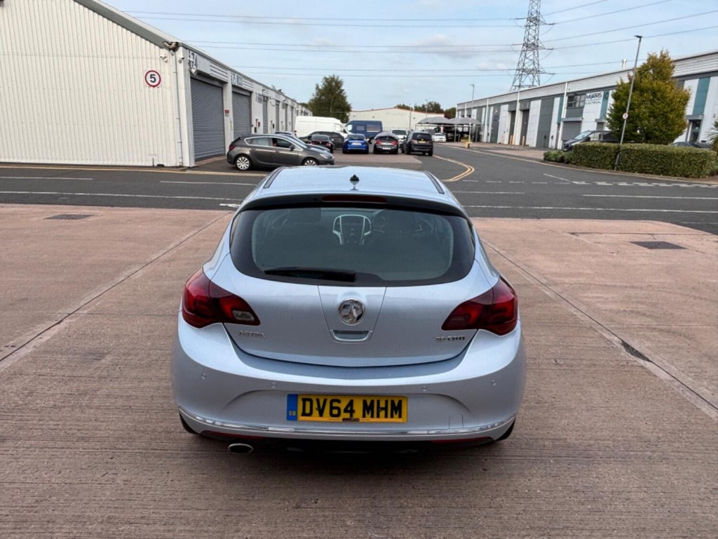 VAUXHALL ASTRA