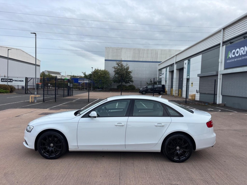 View AUDI A4 2.0 TDI SE Technik